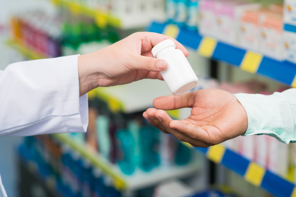 El contacto semanal con el farmacéutico mejora la adherencia