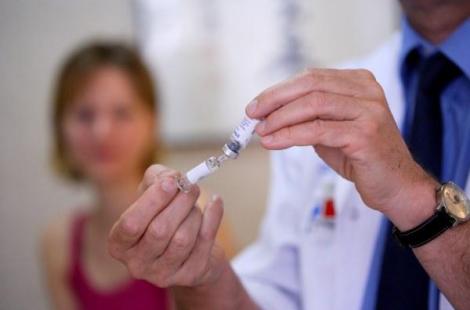 En Quebec los farmacéuticos podrán prescribir y administrar vacunas