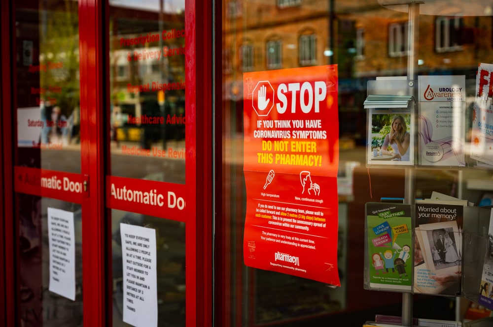 Inglaterra los organismos nacionales agradecen la labor de los farmacéuticos