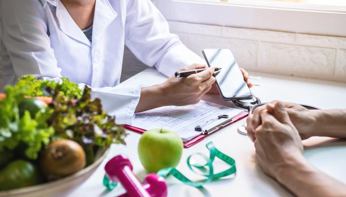 Complementos alimenticios y suplementos desde la farmacia
