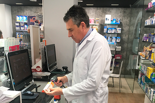 Sistema de verificación de medicamentos, nueva prueba para los farmacéuticos Sistema de verificación de medicamentos, nueva prueba para los farmacéuticos