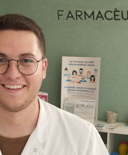Sergi Viñuela / @pharmaprofeno: “El uso de redes sociales se ha convertido en una herramienta primordial en la comunicación farmacia-paciente”