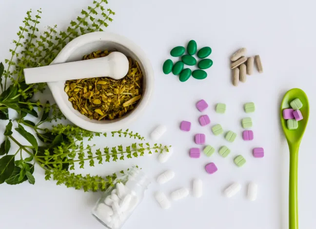 Plantas medicinales y sus interacciones con medicamentos