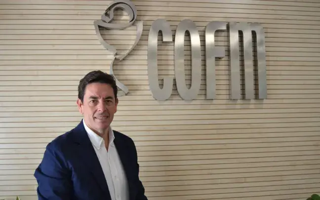 Farmacéutico en COF Madrid hombre-farmaceutico