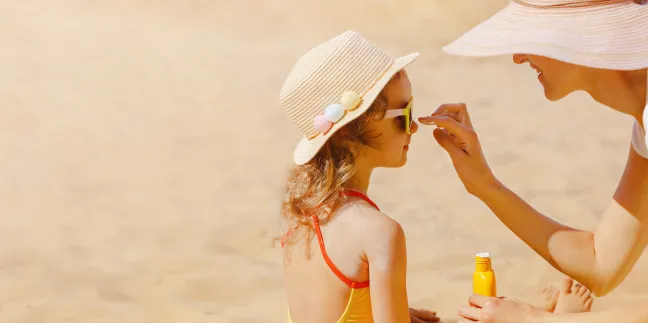 Protección solar para niños y adultos: guía completa y consejos Protección solar para niños y adultos: guía completa y consejos