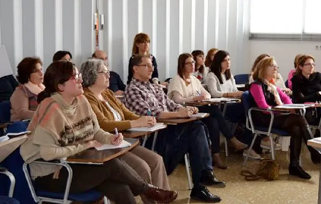 Ciudad Real inaugura su programa de formación 2016 con la atención en pacientes de Parkinson Ciudad Real inaugura su programa de formación 2016 con la atención en pacientes de Parkinson