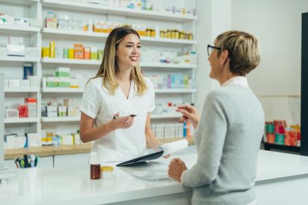 Cómo atender a los pacientes polimedicados desde la farmacia